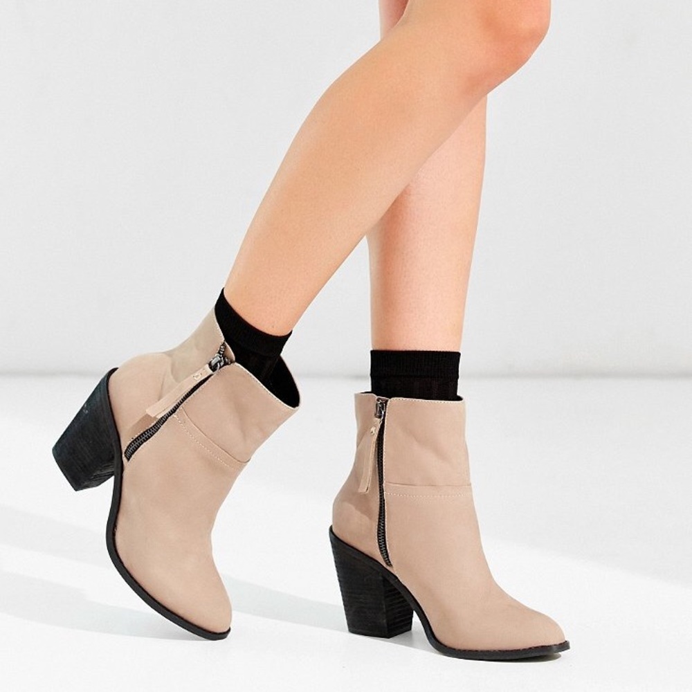 KELSI DAGGER  jetset dual zipper ankle boot